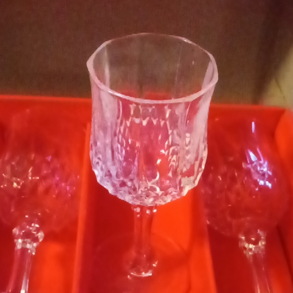 6 Crystal Stem Wine Glasses